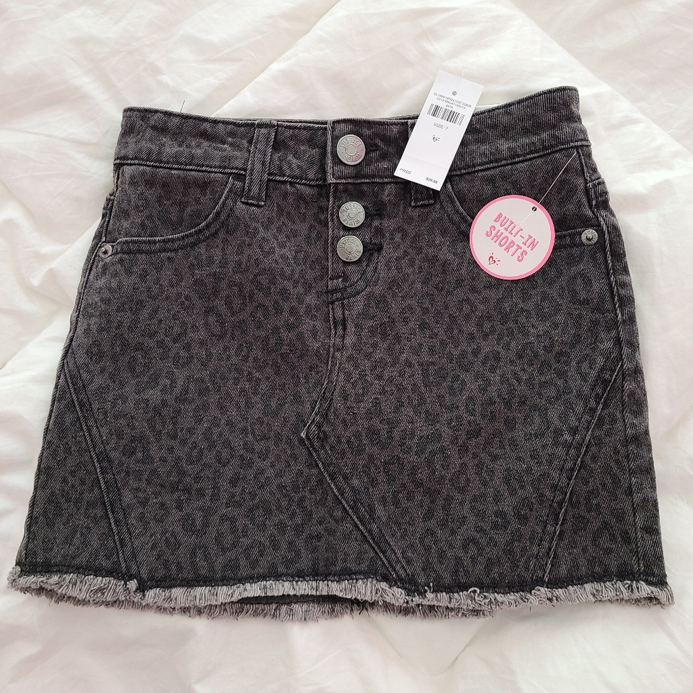 Justice girls skirt size 7 leopard print